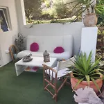 Ana *